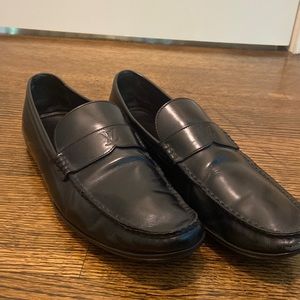 AUTHENTIC Louis Vuitton black leather moccasin with dust bags